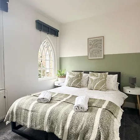 Stylish & Spacious City Centre 3-Bedroom Townhouse - Sleeps 6 Кэнтербари Экстерьер фото