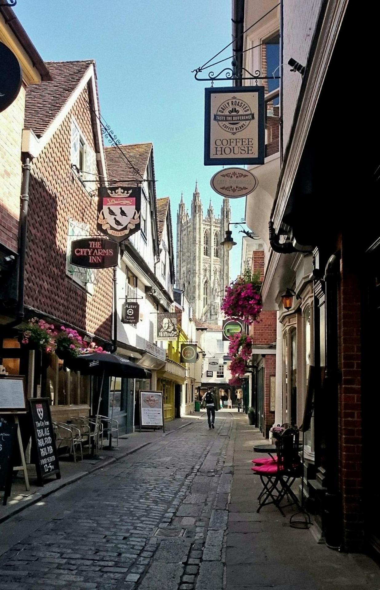Stylish & Spacious Centre 3-bedroom Townhouse - Sleeps 6 * Canterbury