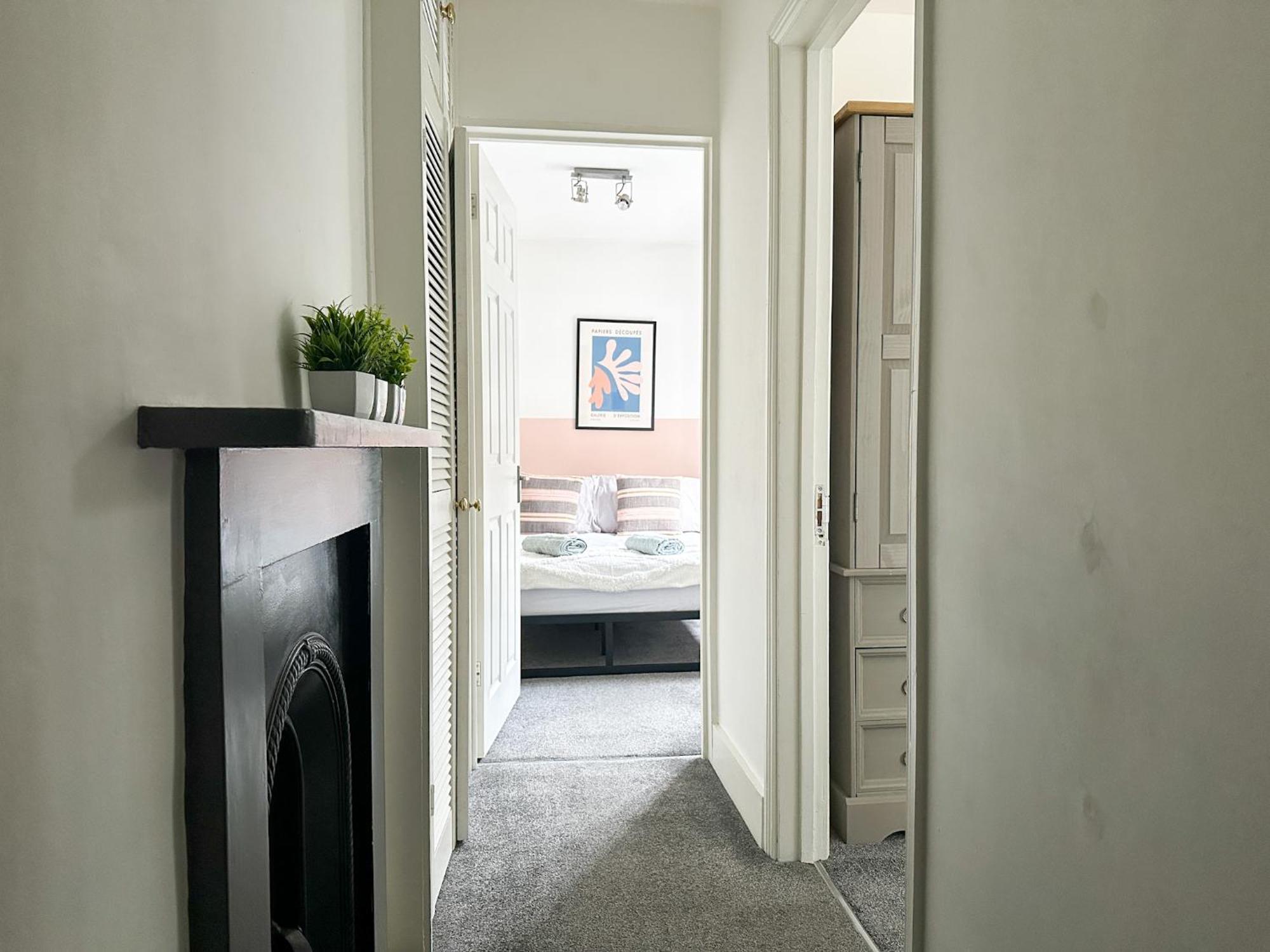 Holiday home Stylish & Spacious Centre 3-bedroom Townhouse - Sleeps 6 *